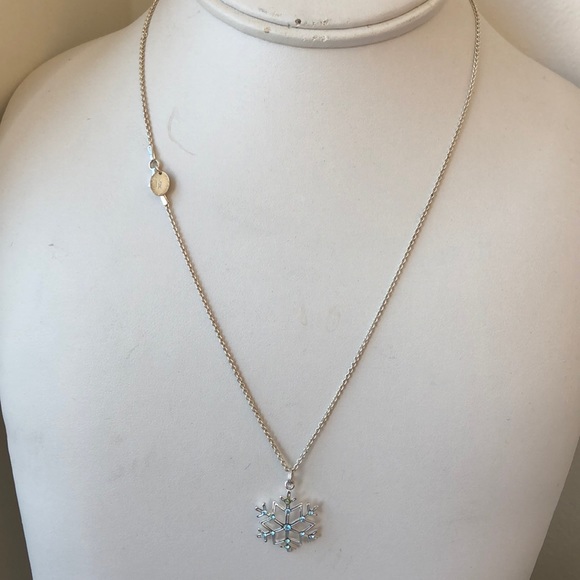 Sterling silver blue stones snowflake necklace - Picture 3 of 6